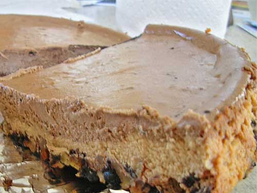 Пирог шоколадный с соусом мокко, шоколадный чизкейк