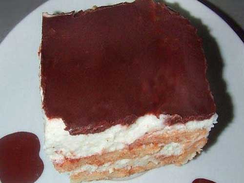 Творожный торт в глазури с печеньем без выпечки